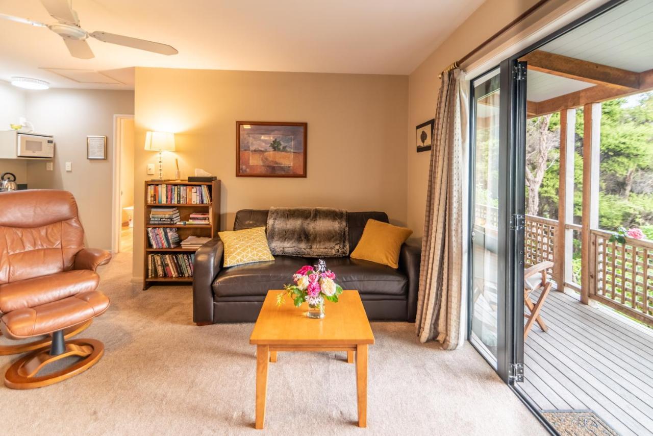 Overton Cottage - Akaroa Holiday Home Exterior foto